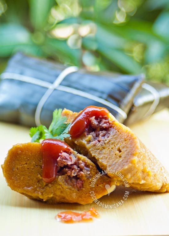 Pasteles en Hoja (Roots and Beef Pockets)