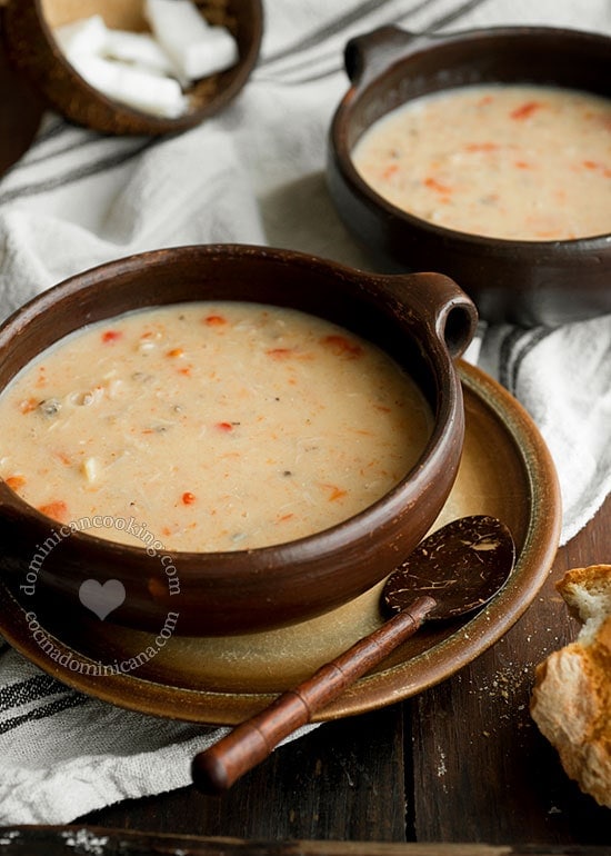 Creamy Crab with Coconut Soup