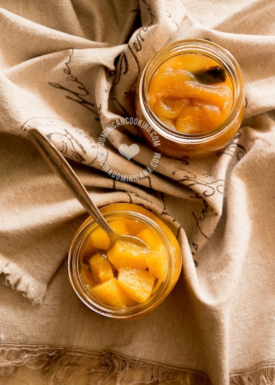 Dulce de Fruta en Almíbar (Fruits in Spiced Light Syrup)