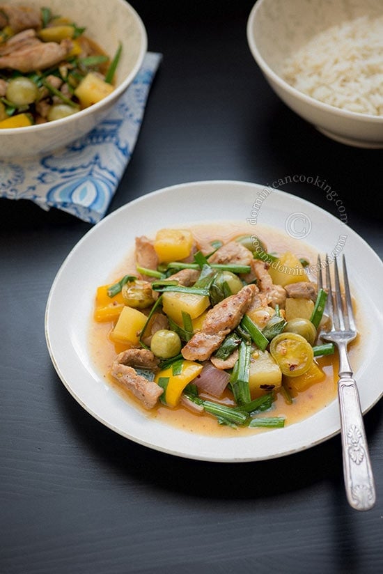 Sour and sweet pork with pineapple