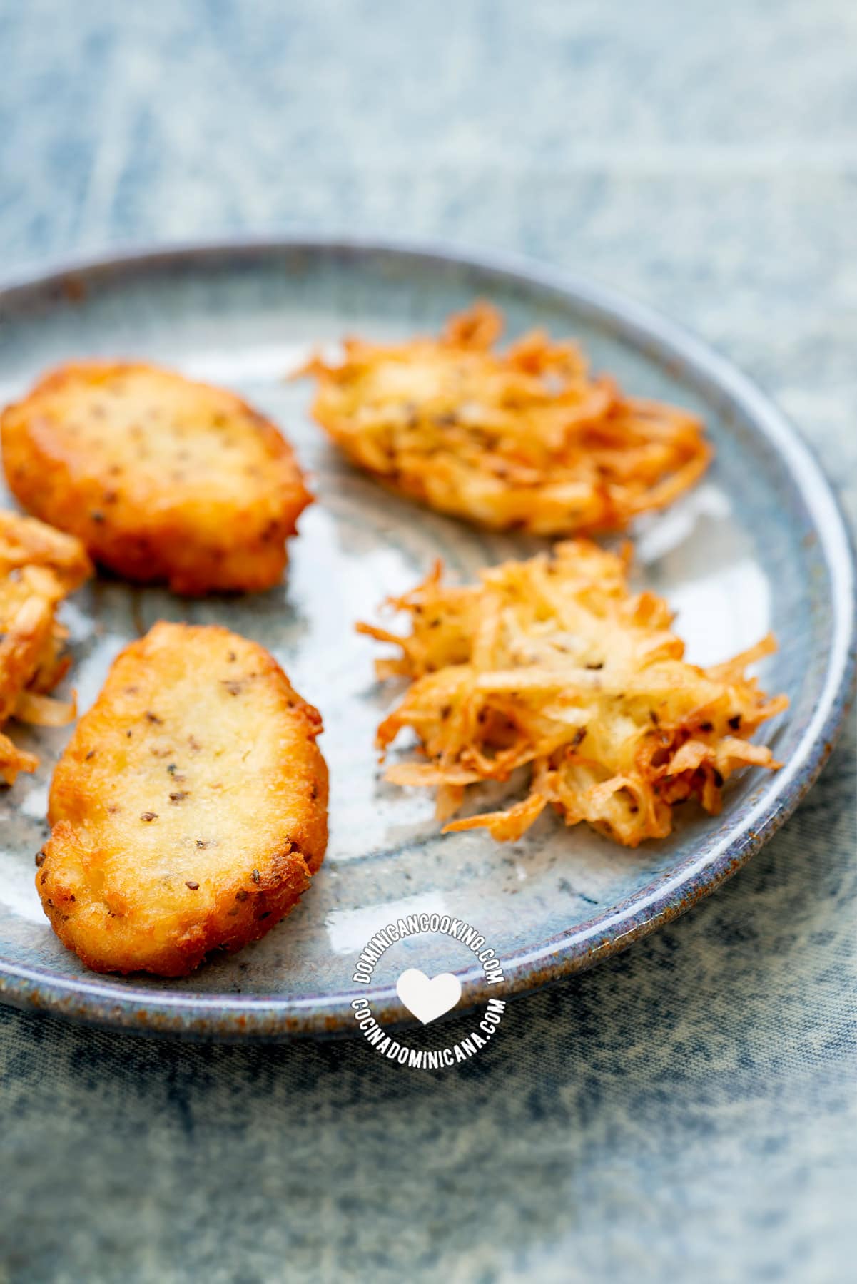 Aranitas or Arepitas de yuca fritters