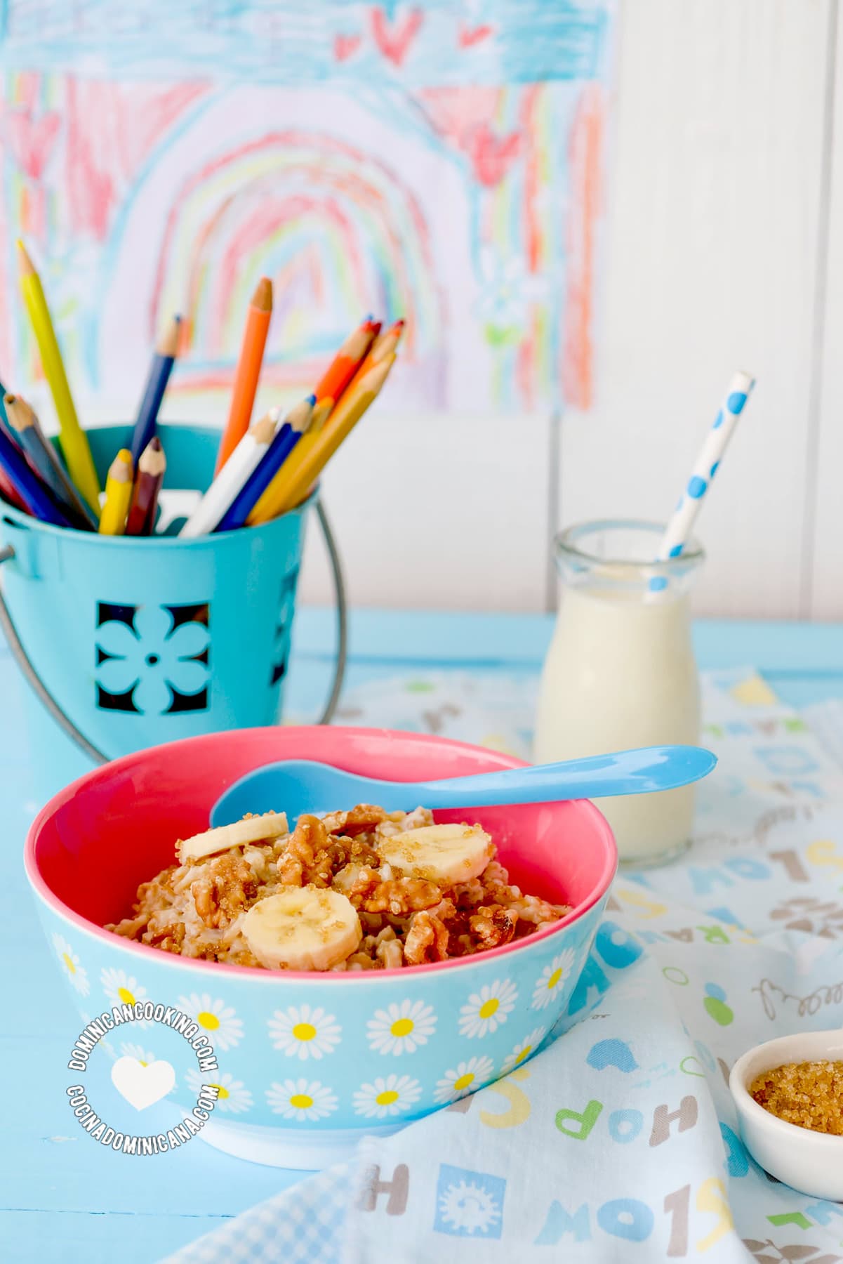 Oatmeal and banana breakfast