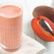 Batida de Níspero - Sapodilla Milkshake and Fruit