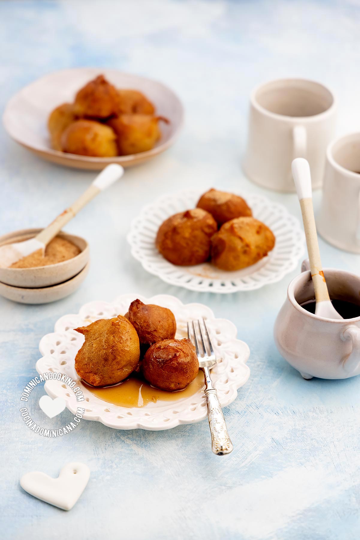 Buñuelos de Viento en Sirop (Choux Pastry in Syrup)