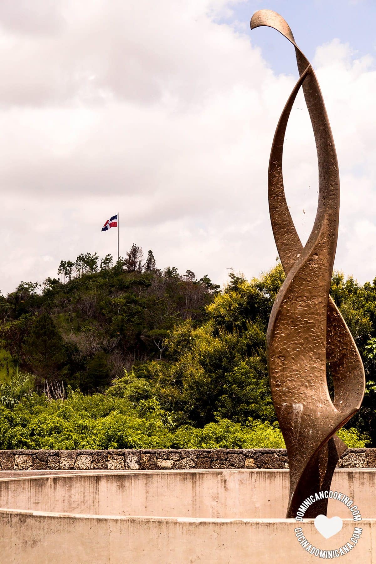 Capotillo monument