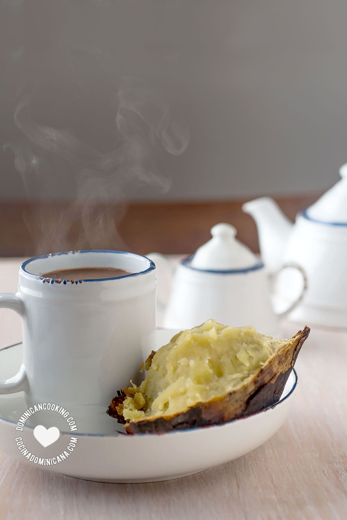 A Cup of Chocolate Espeso (Creamy Spiced Hot Cocoa)