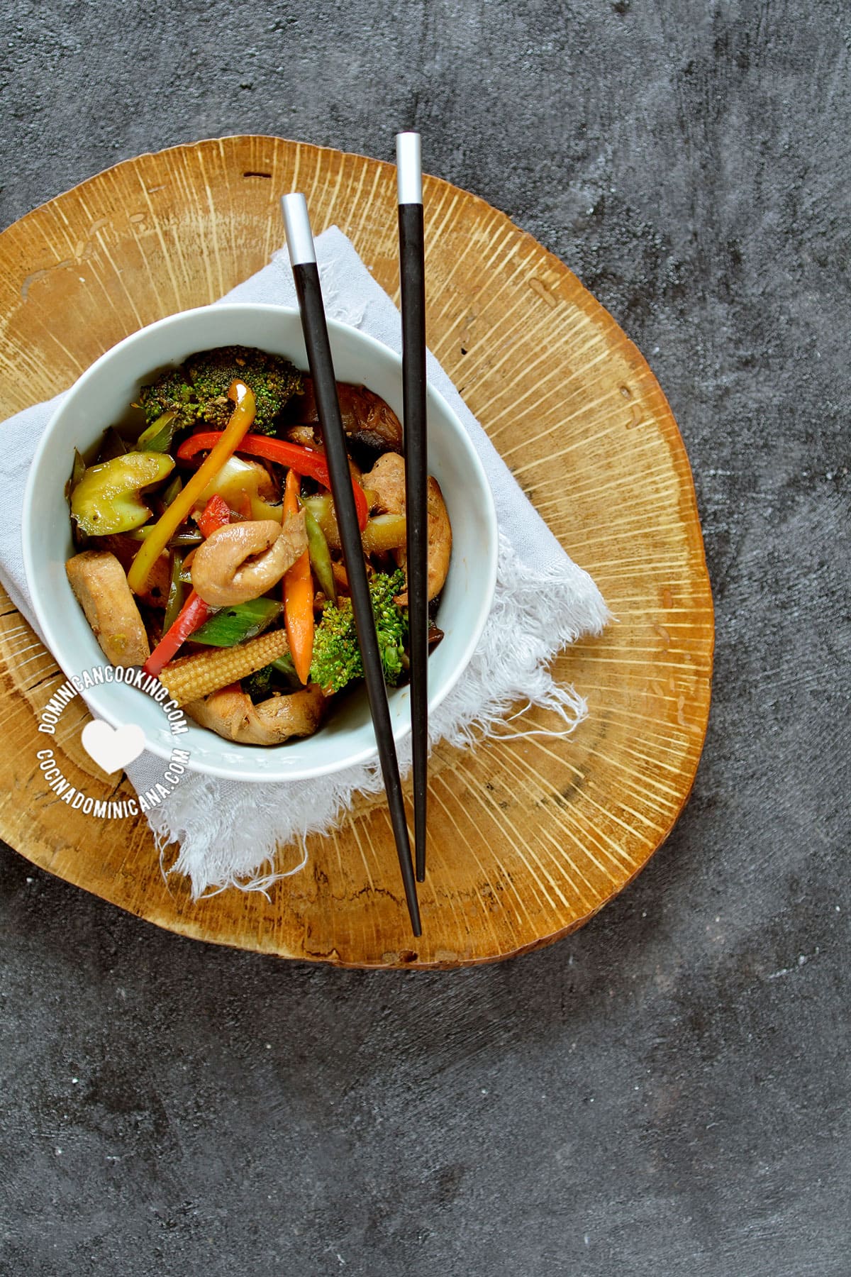 Chopsuí (Dominican-Style Chop Suey) seen from above