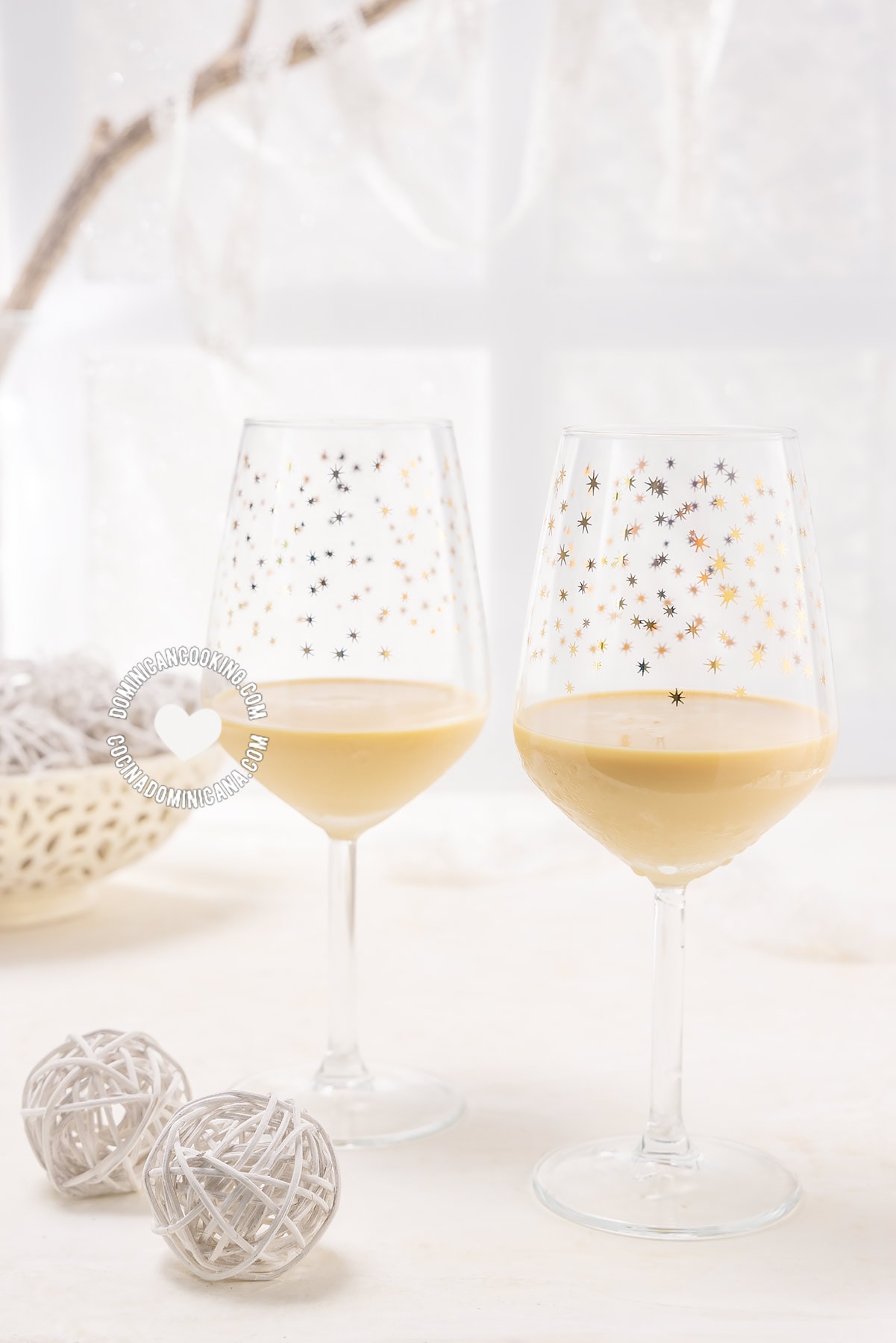 Ponche de Ron (Rum Eggnog)