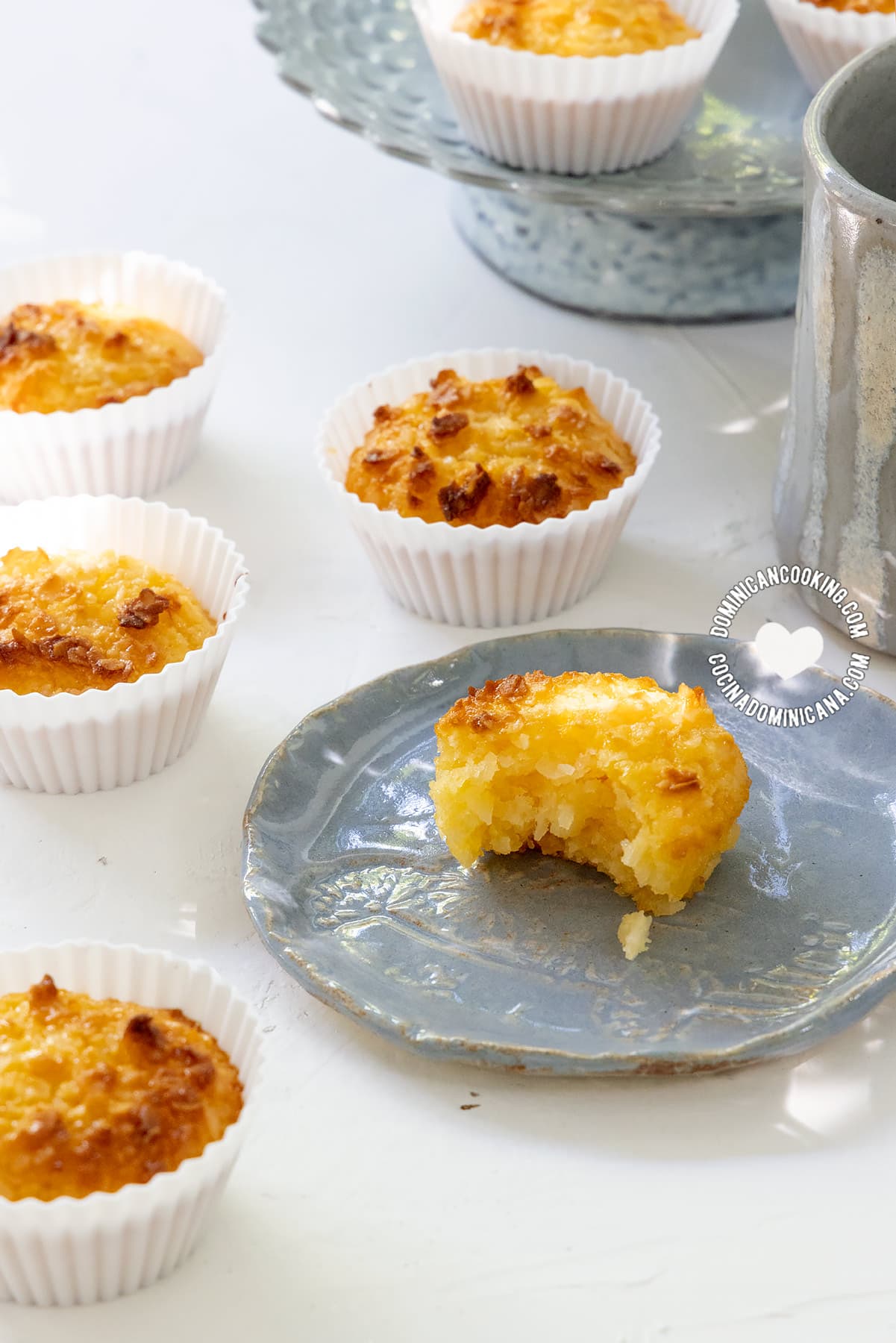 Coco Horneado o Cocadas (Flourless Coconut Cake)