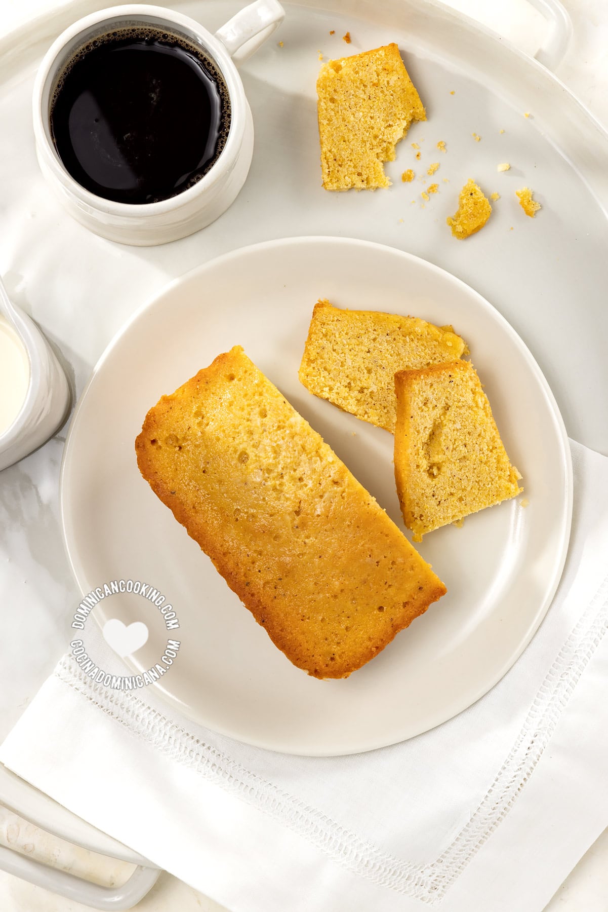 Pan de Maiz (Easy Cornbread)