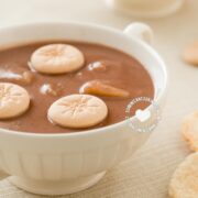 bowl of habichuelas con dulce