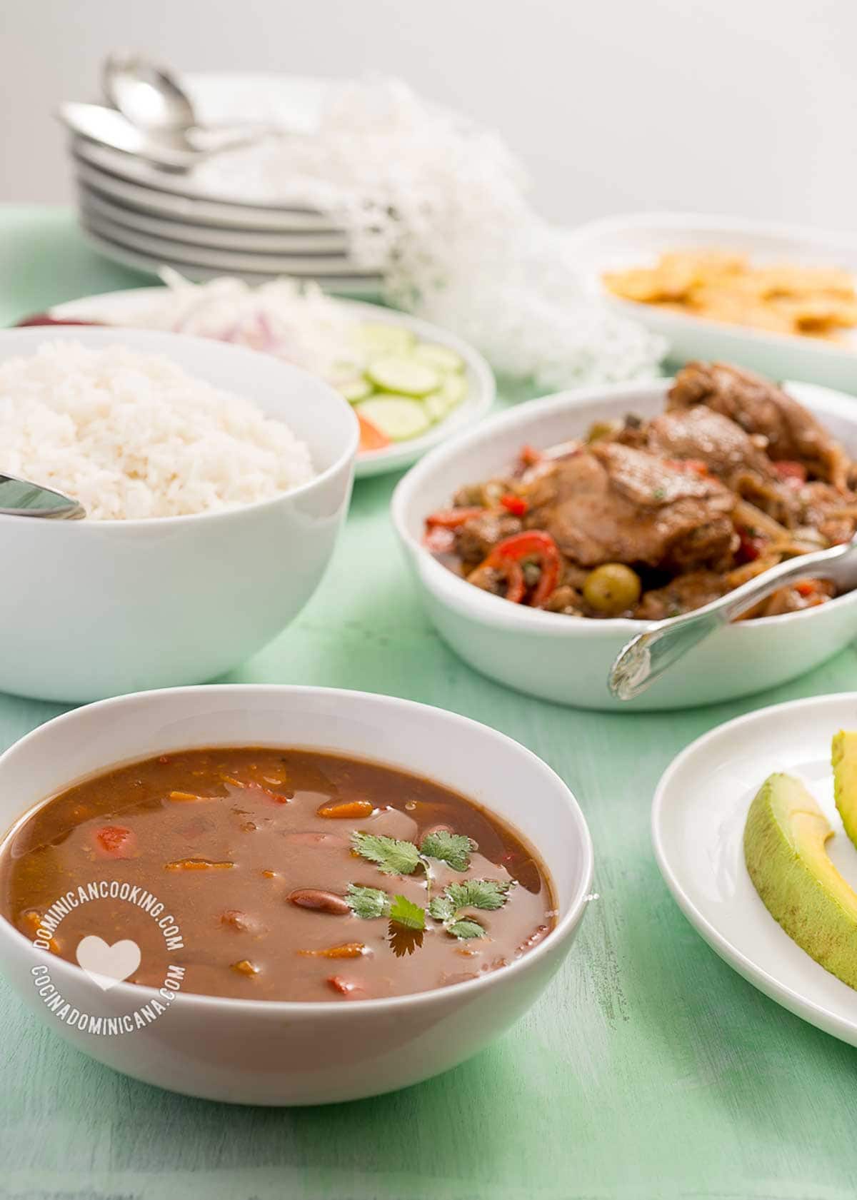 Habichuelas Rojas Guisadas (Stewed Red Beans)