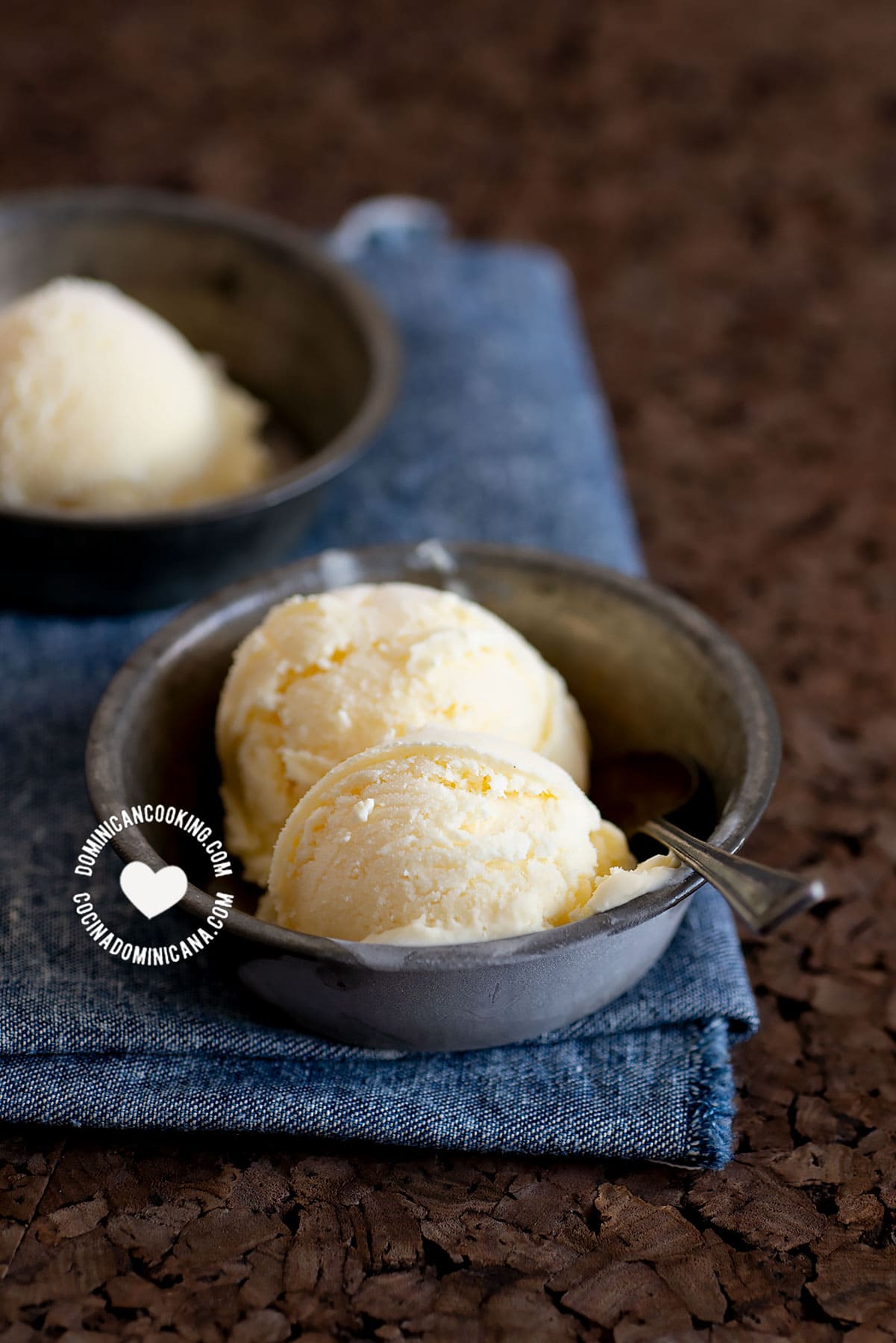 Helado de Morir Soñando (Creamy Orange Ice Cream)