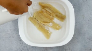 Soaking codfish in water