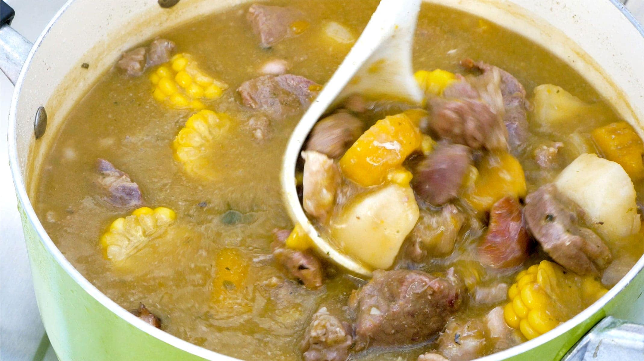 Serving sancocho