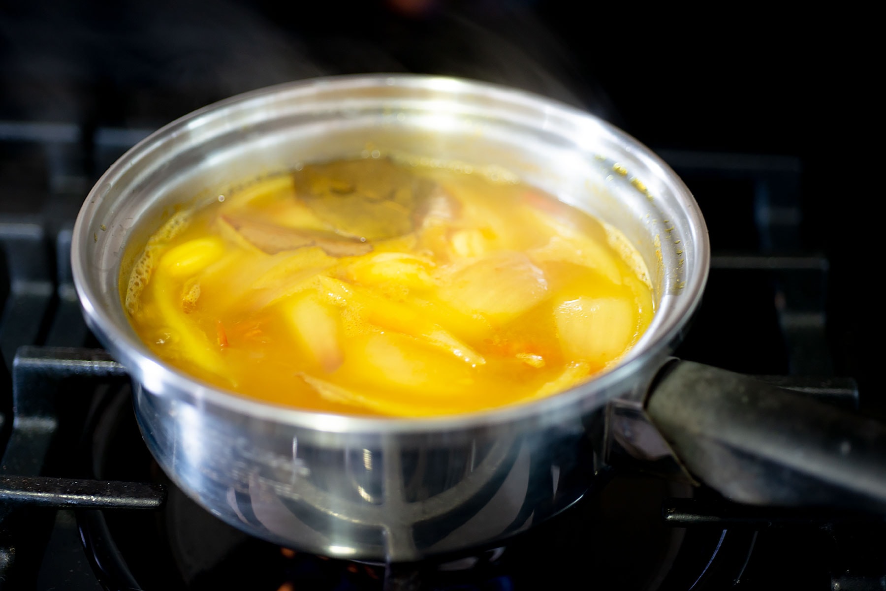 Simmering ingredients for broth