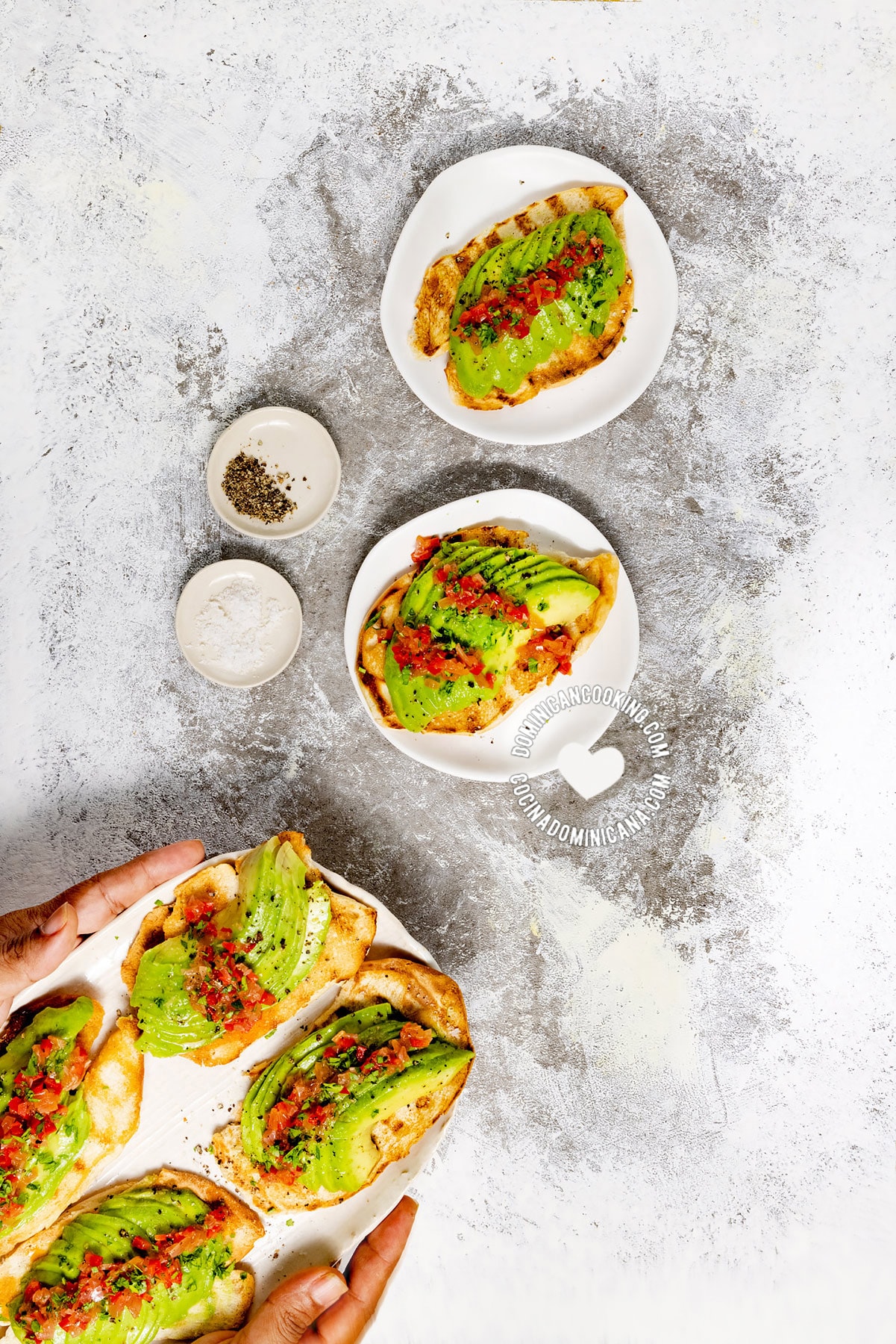 Pan con Aguacate (Avocado-Topped Bread)