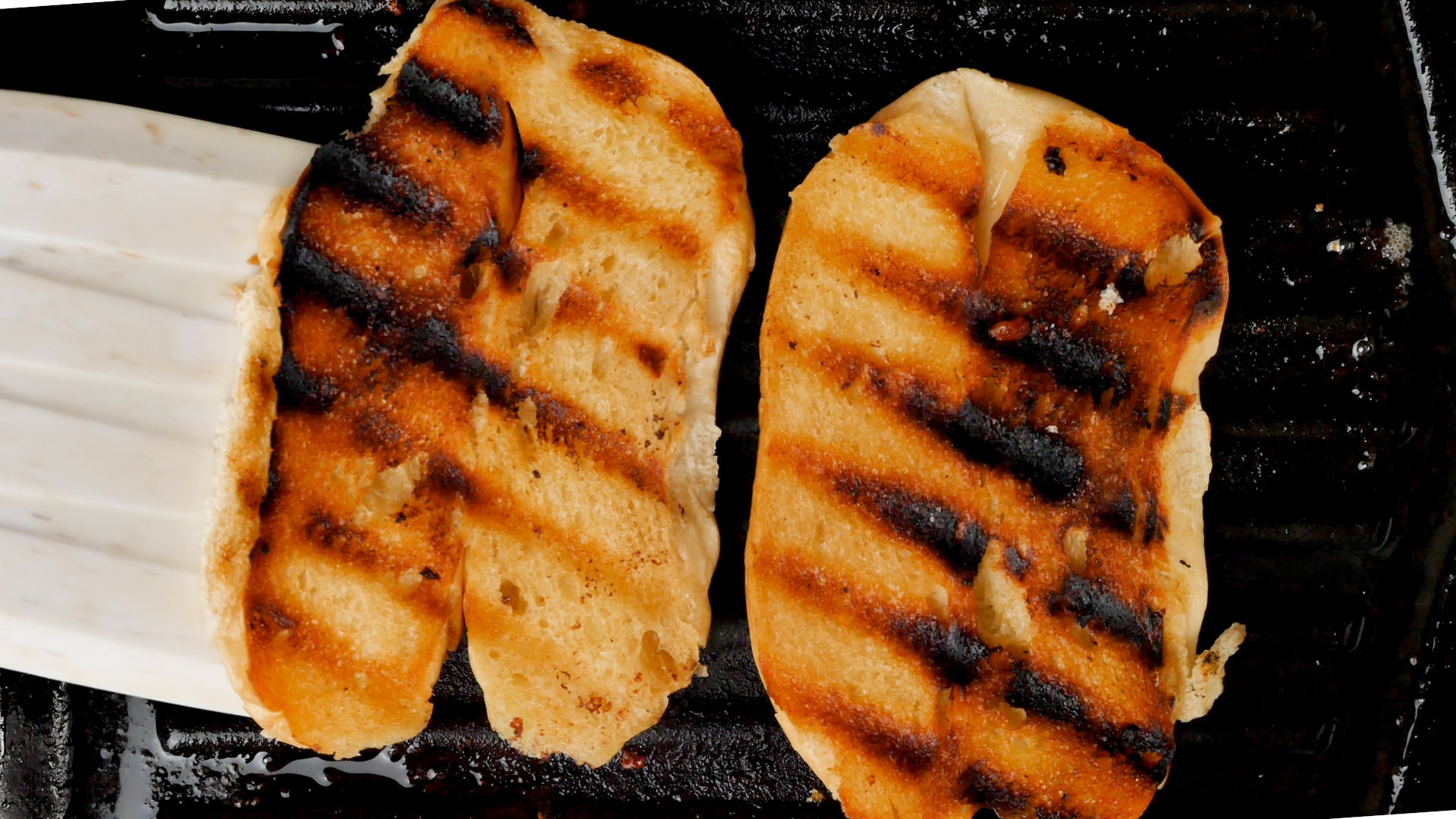 Grilling bread