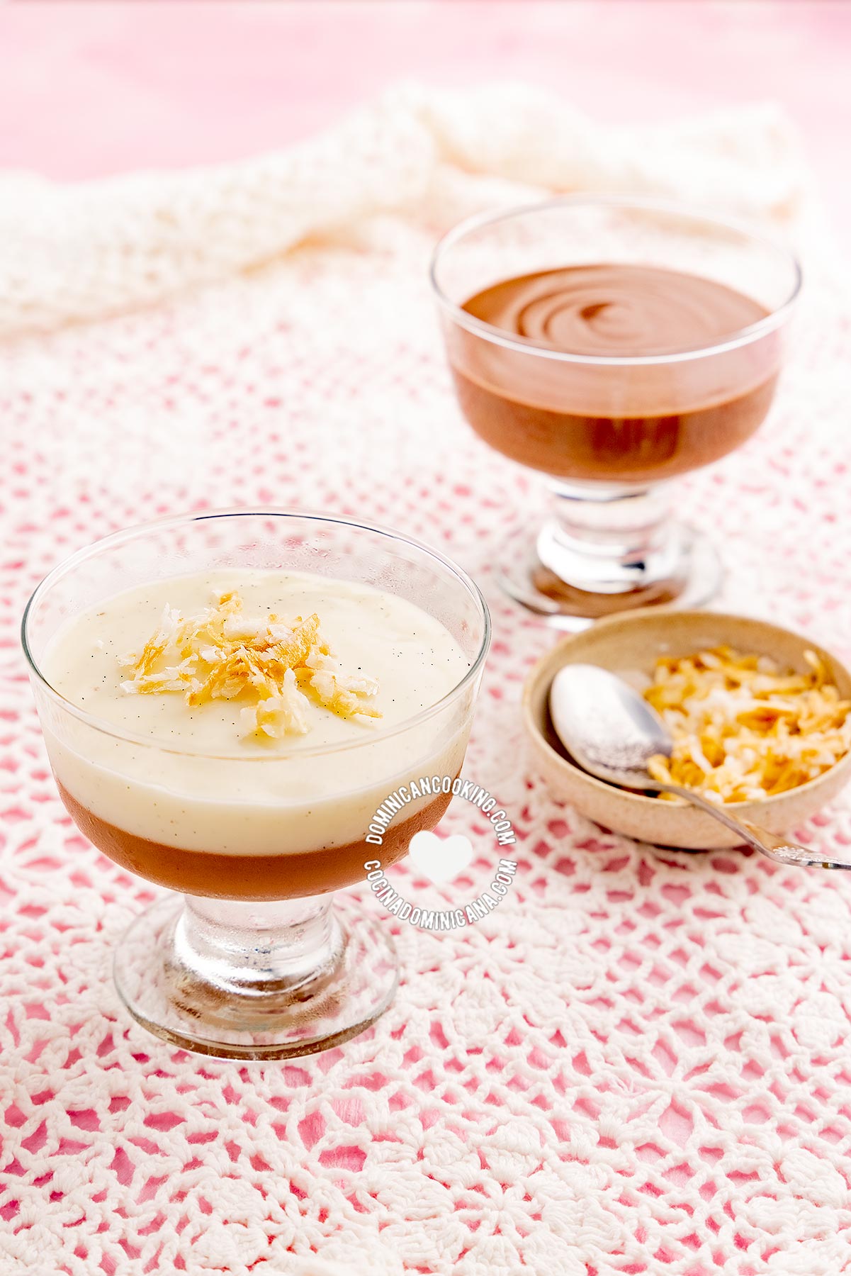 Two cups with Vanilla and Chocolate Maicena Pudding