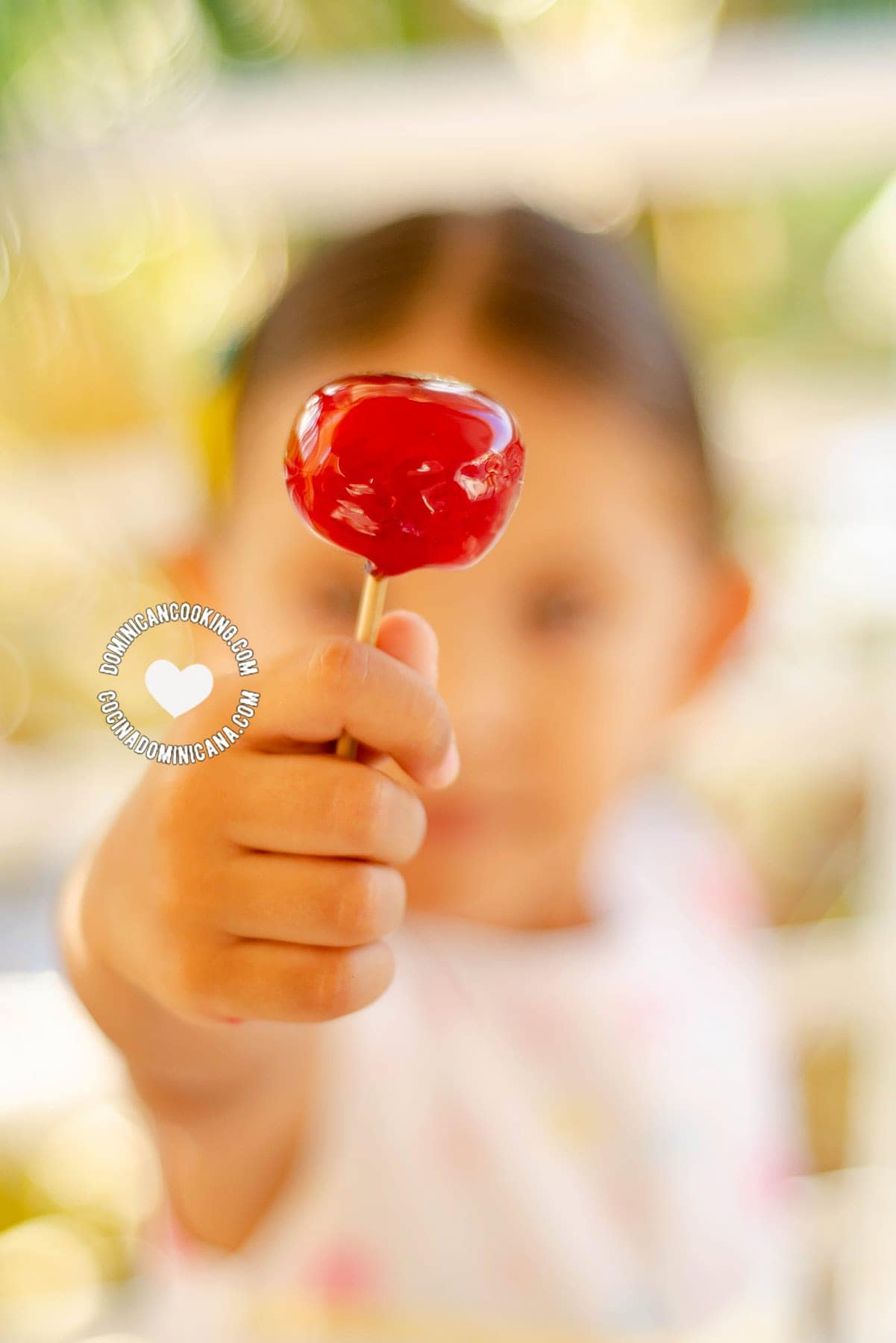 Memelos, churumbeles, cacos (Dominican lollipops)