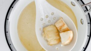 Frying yuca