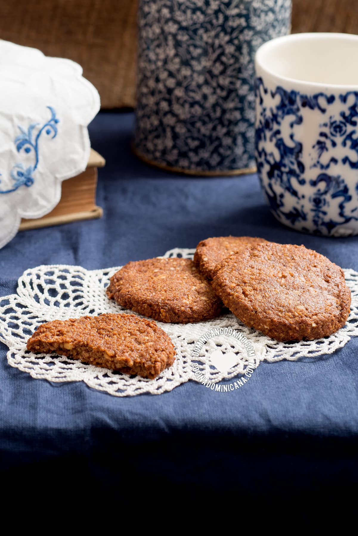 Easy Oatmeal and Almond No Sugar Cookies