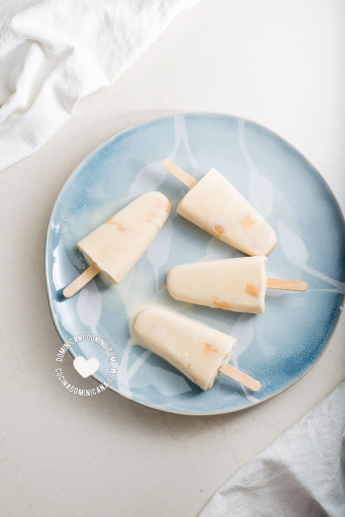 Easy "Tres Leches" Popsicles