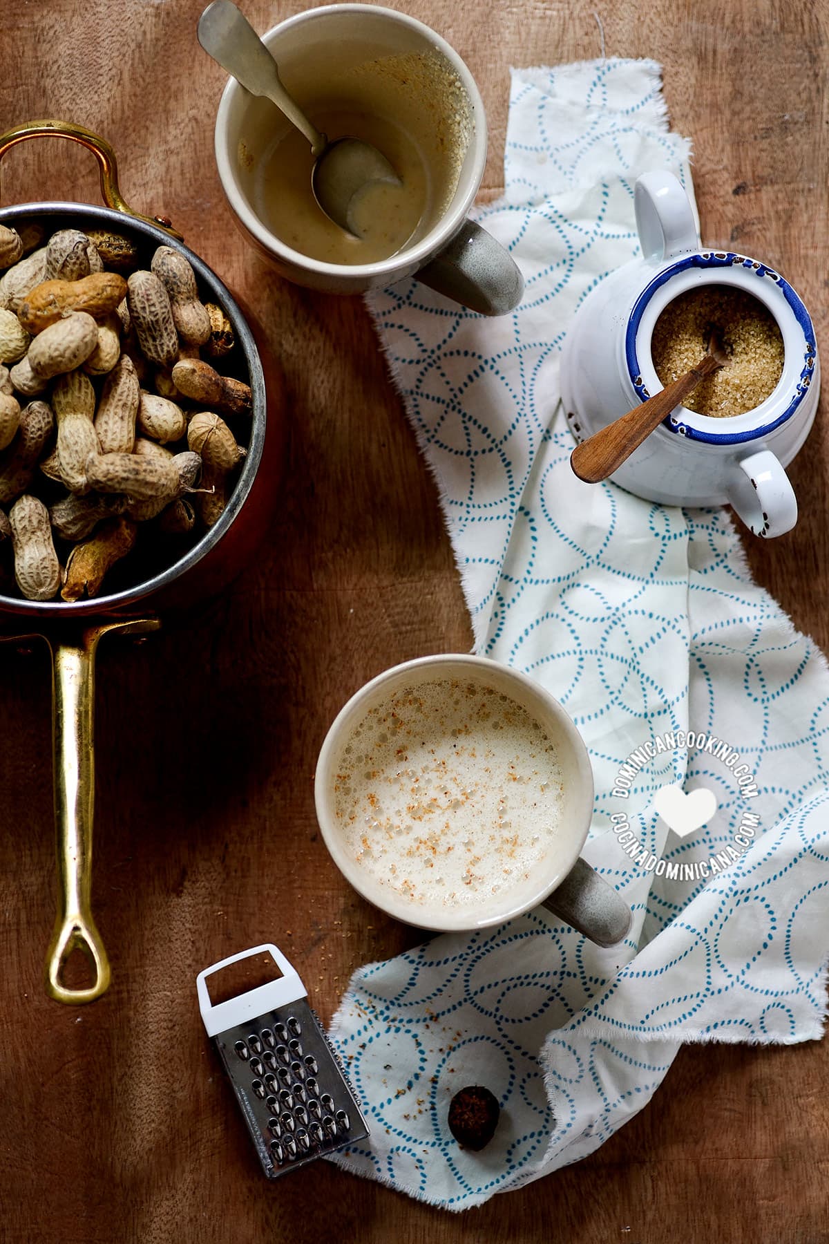 Ingredients for chocolate de maní