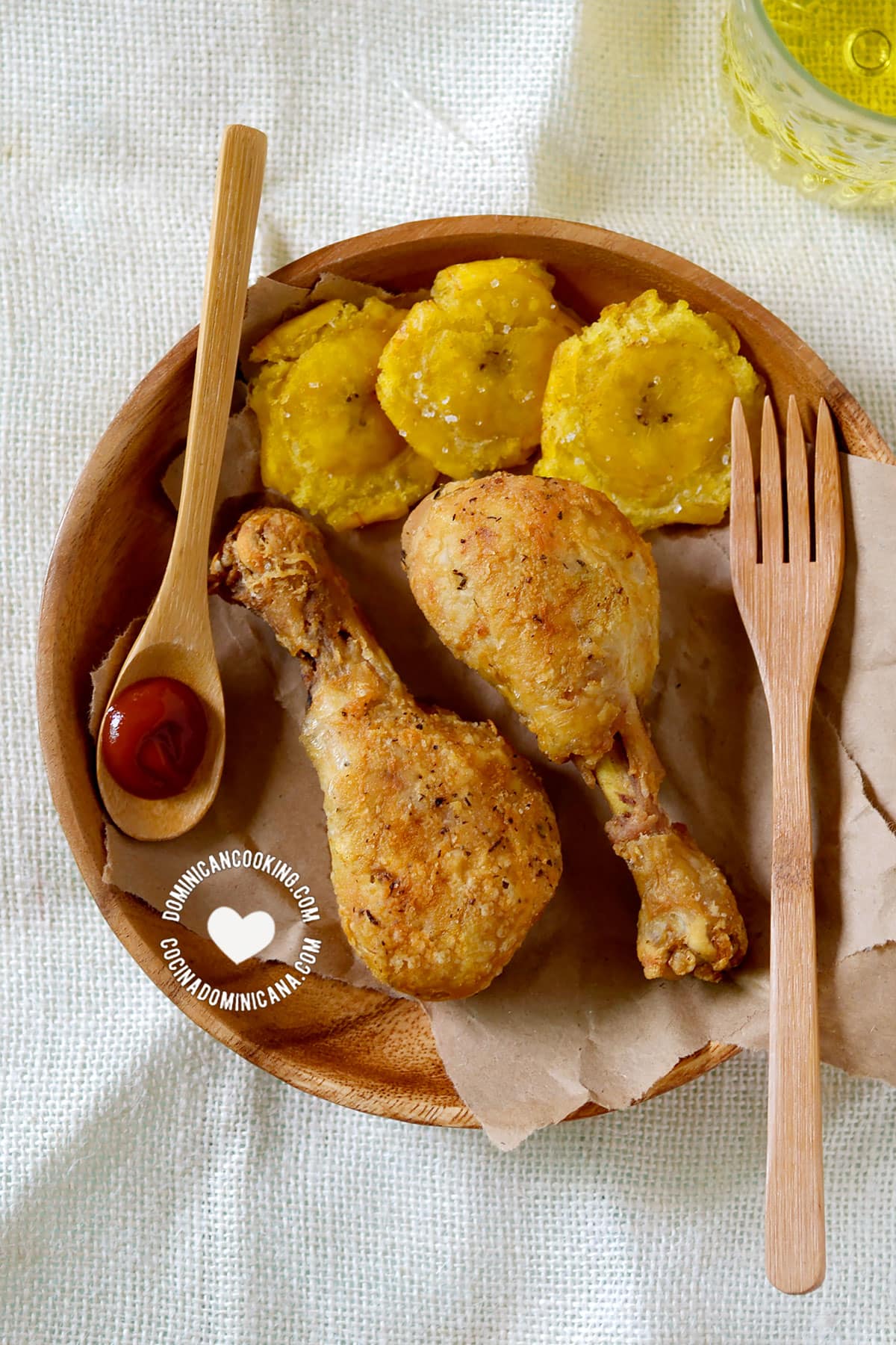 Plate of Pica Pollo with Tostones (Dominican Deep Fried Chicken)