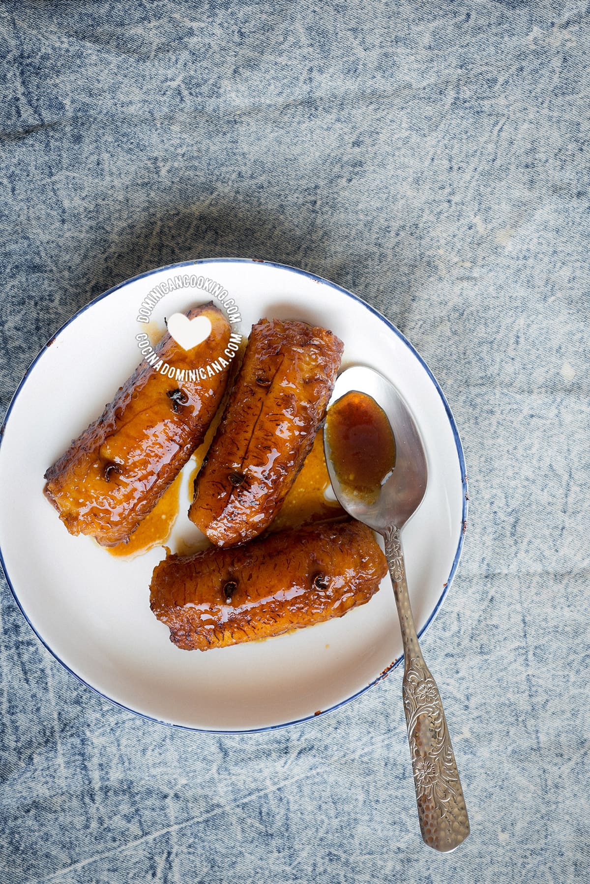 Platanos al Caldero Dominicano (Caramelized Ripe Plantains)