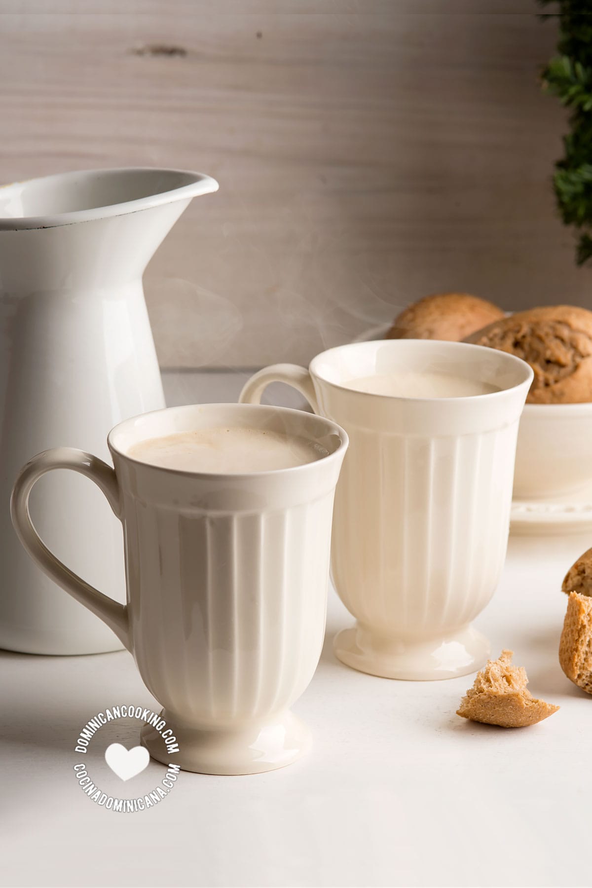 Two Cups of Ponche de Desayuno (Breakfast Eggnog)