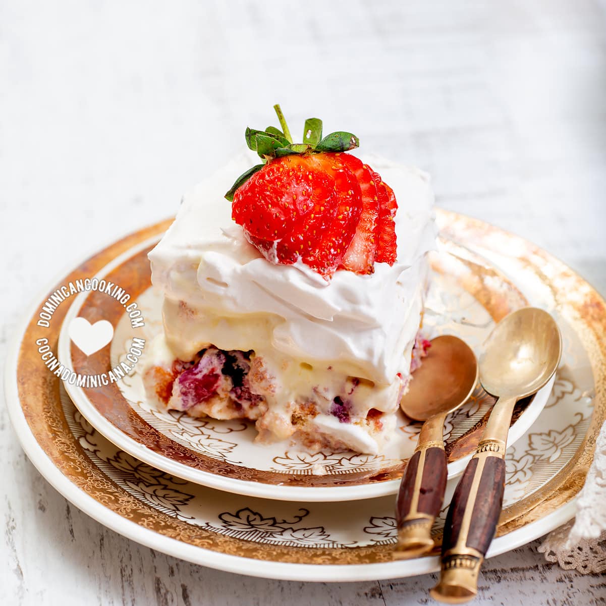 Ice cream trifle with fruits and ladyfingers