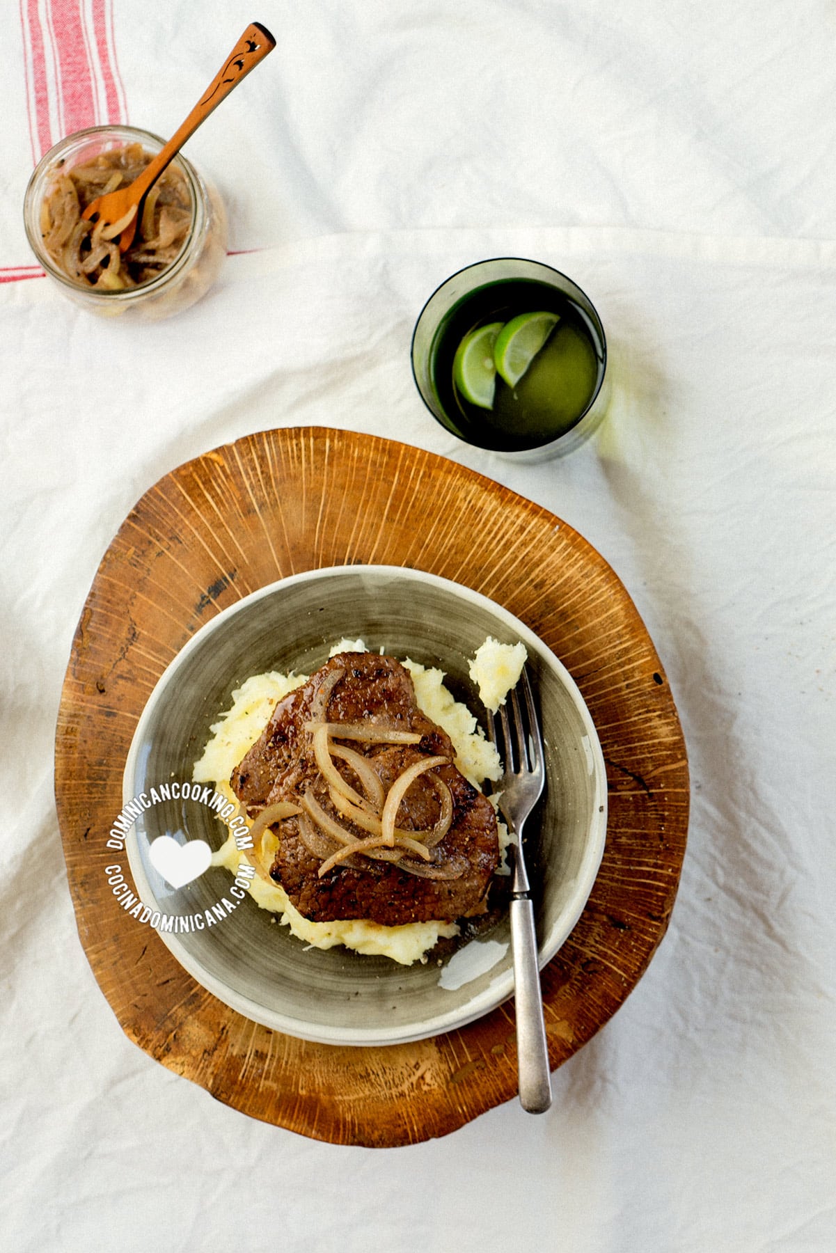 Higado Encebollado (Liver with Onions)