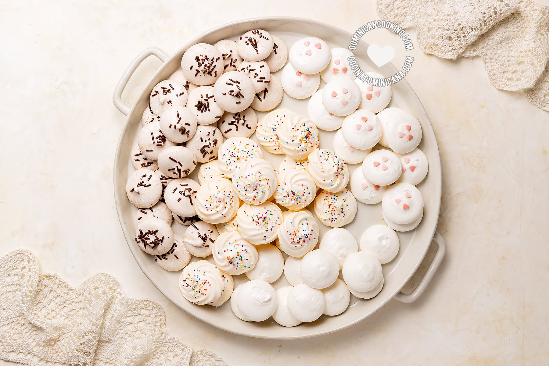 Suspiritos (Meringue Kisses)