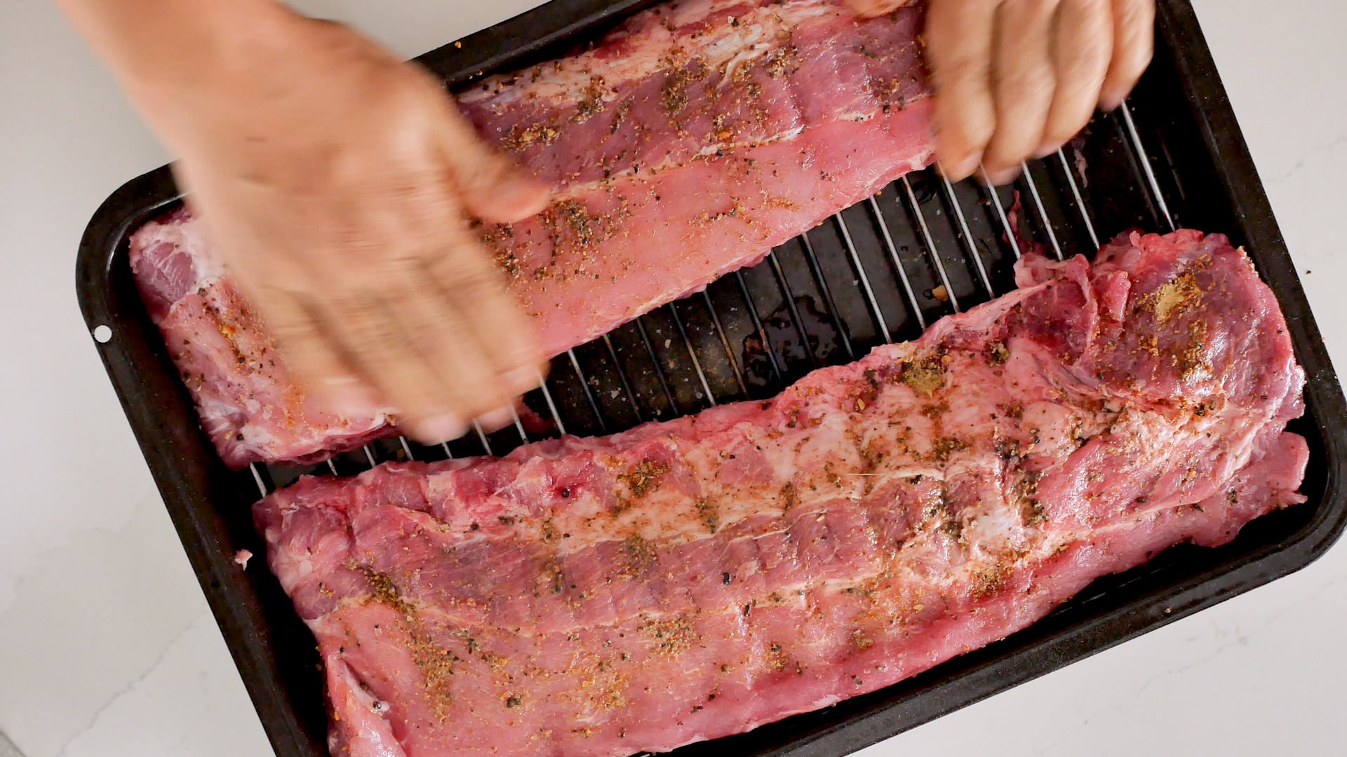 Seasoning ribs