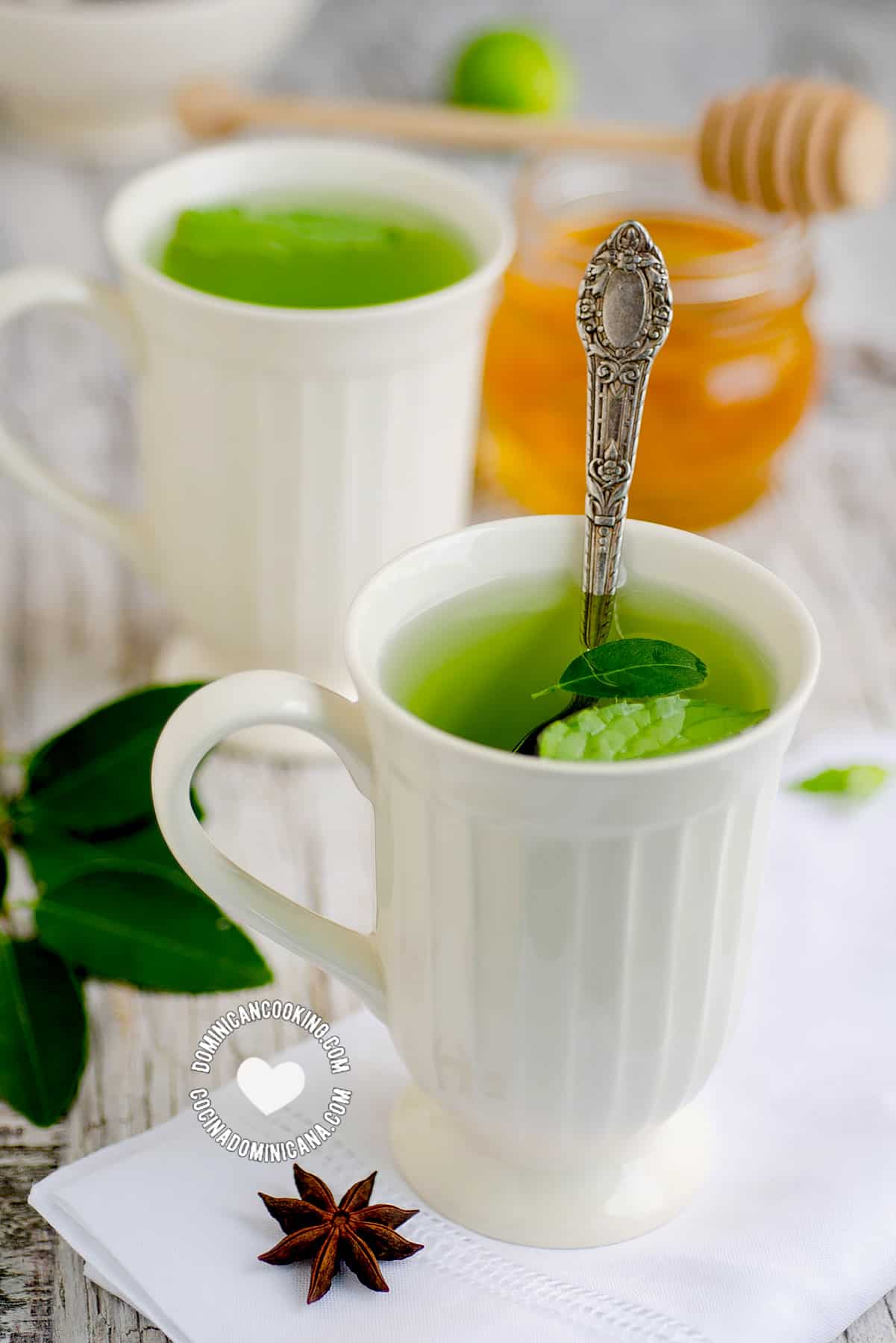 Tisana de Limón, Menta y Miel (Lime, Mint and Honey Tisane)