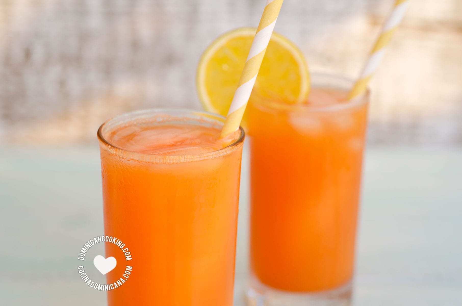 Jugo de Zanahoria y Naranja (Carrot and Orange Juice)